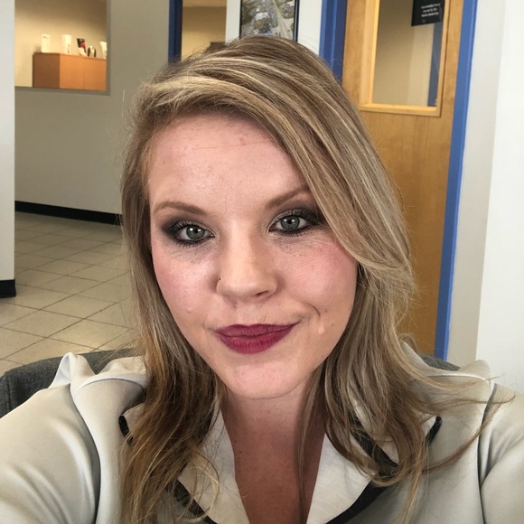 Meet your Posher, Jenna - Picture 1 of 1